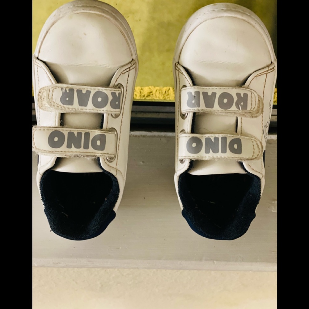 H&M - shoe 7.5 size baby boy